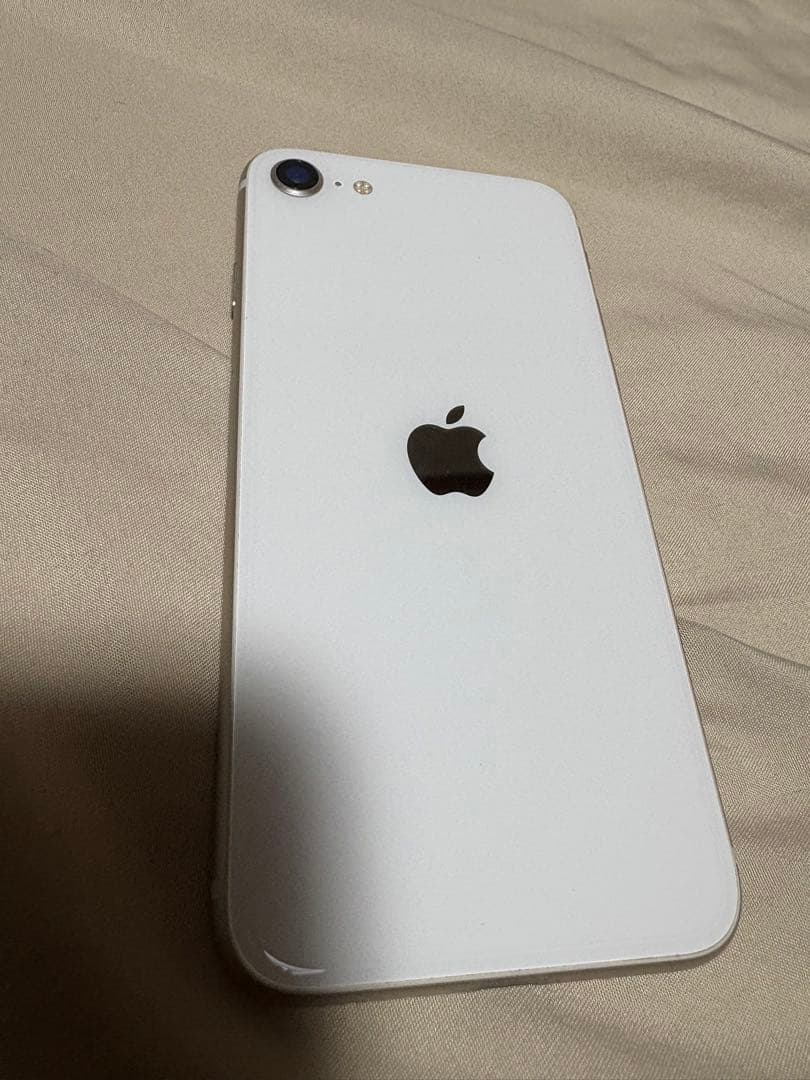 美品】iPhoneSE 第3世代 64G スターライト 本体 SIMフリー