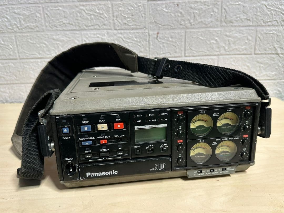 Panasonic AU-500 ポータブルビデオカセットレコ―ダ― Panasonic AU-500 ポータブルビデオカセットレコ―ダ― Panasonic AU-500