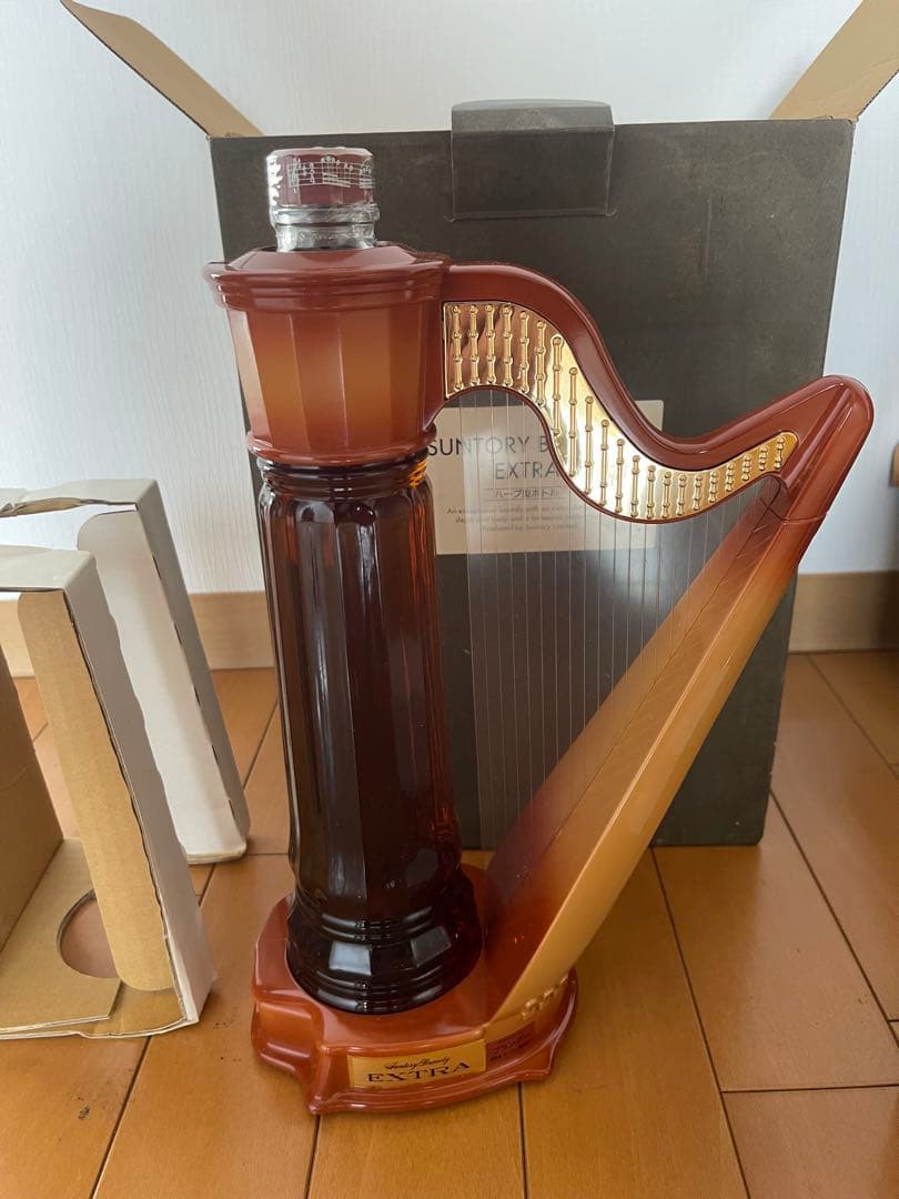 Suntory EXTRA ブランデー ハープ型ボトル - メルカリ