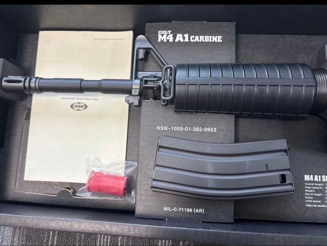 東京マルイ M4A1 CARBINE 電動ガン