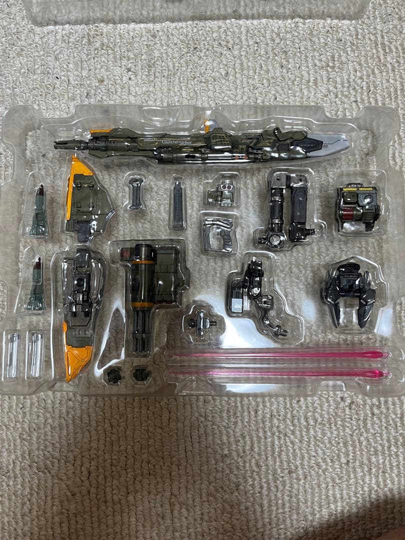 メタルビルド　ストライクガンダム