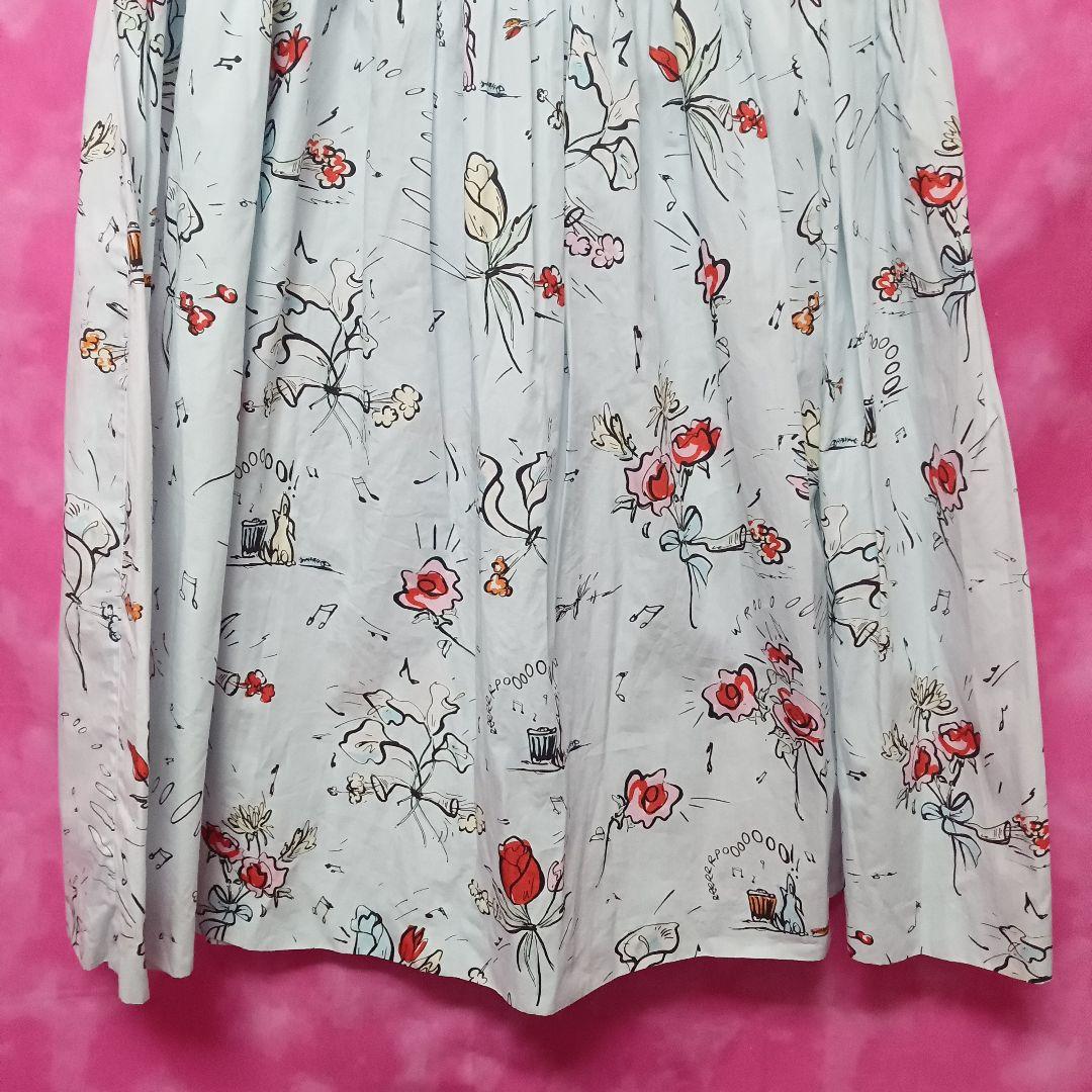 この夏はプラダ！　軽やかなスカート　水色　L イタリア製　¥18000 ↓