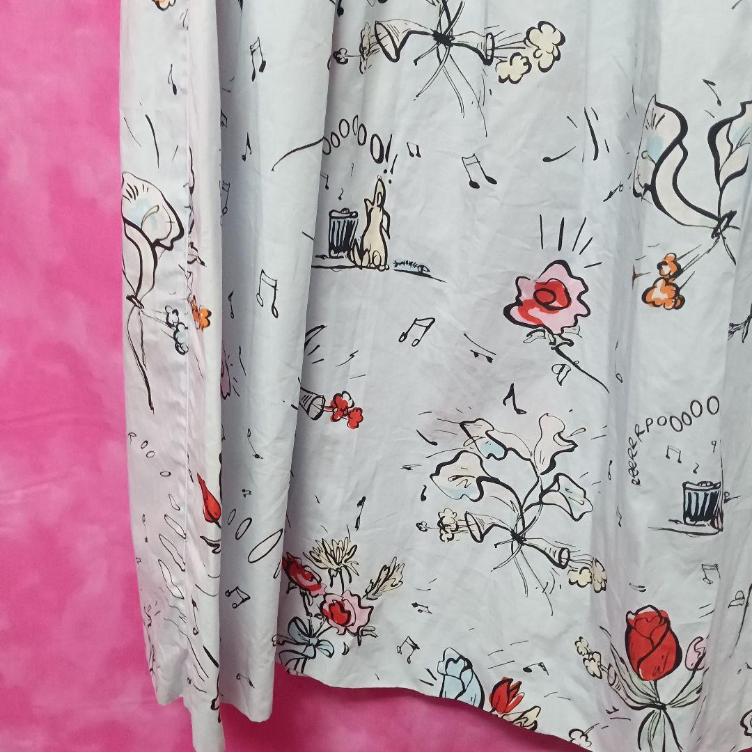 この夏はプラダ！　軽やかなスカート　水色　L イタリア製　¥18000 ↓