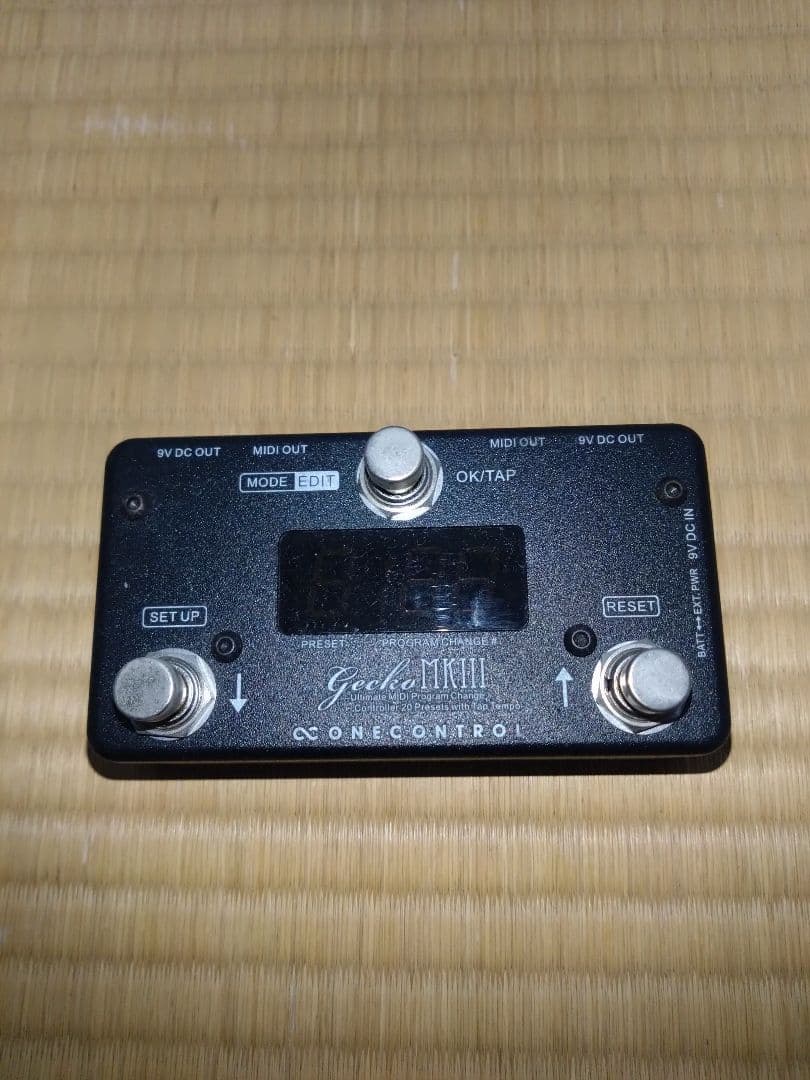 One Control Gecko mkⅢ MIDIエフェクタースイッチャー