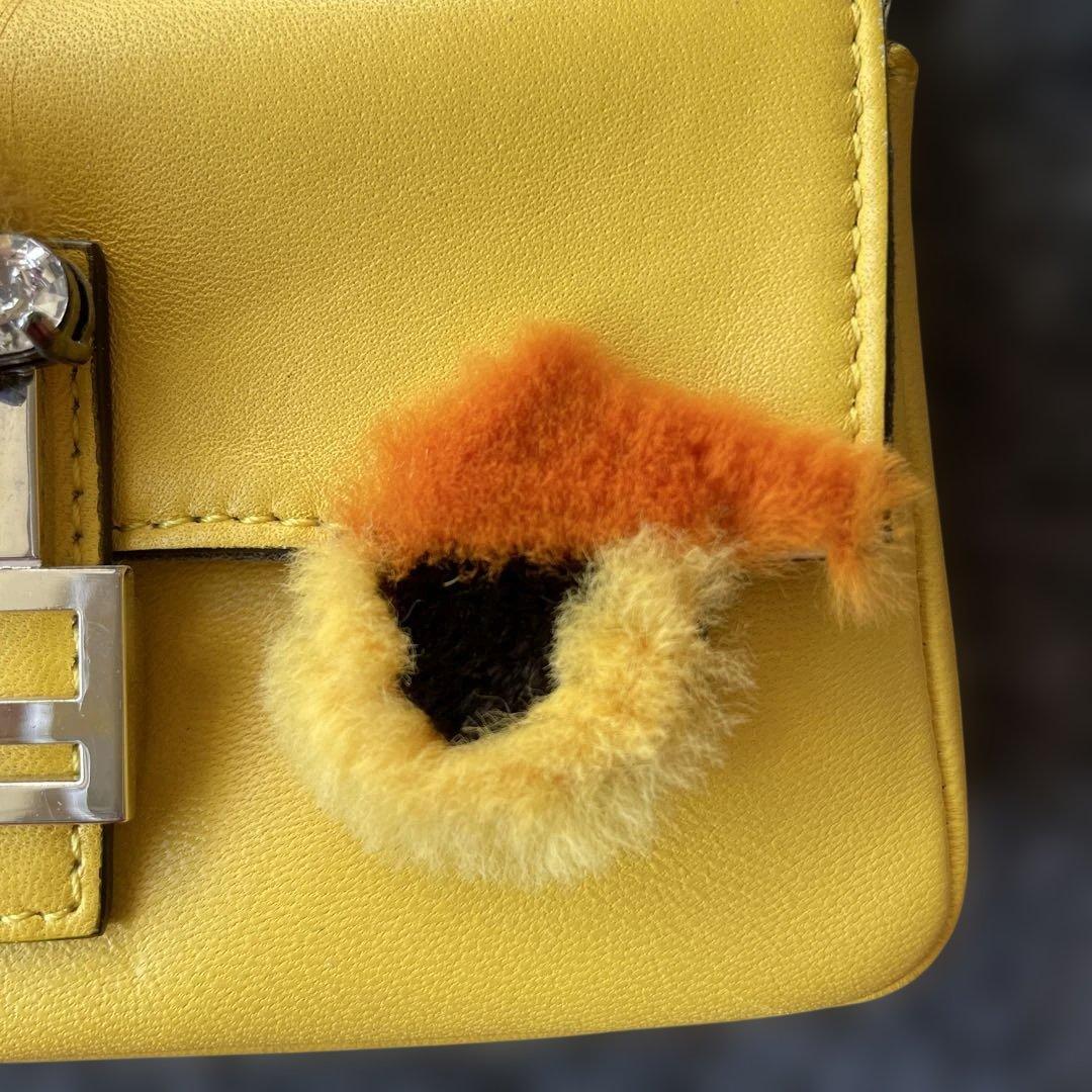 FENDI フェンディ　マイクロバゲット イエロー　シルバー金具　新品難あり