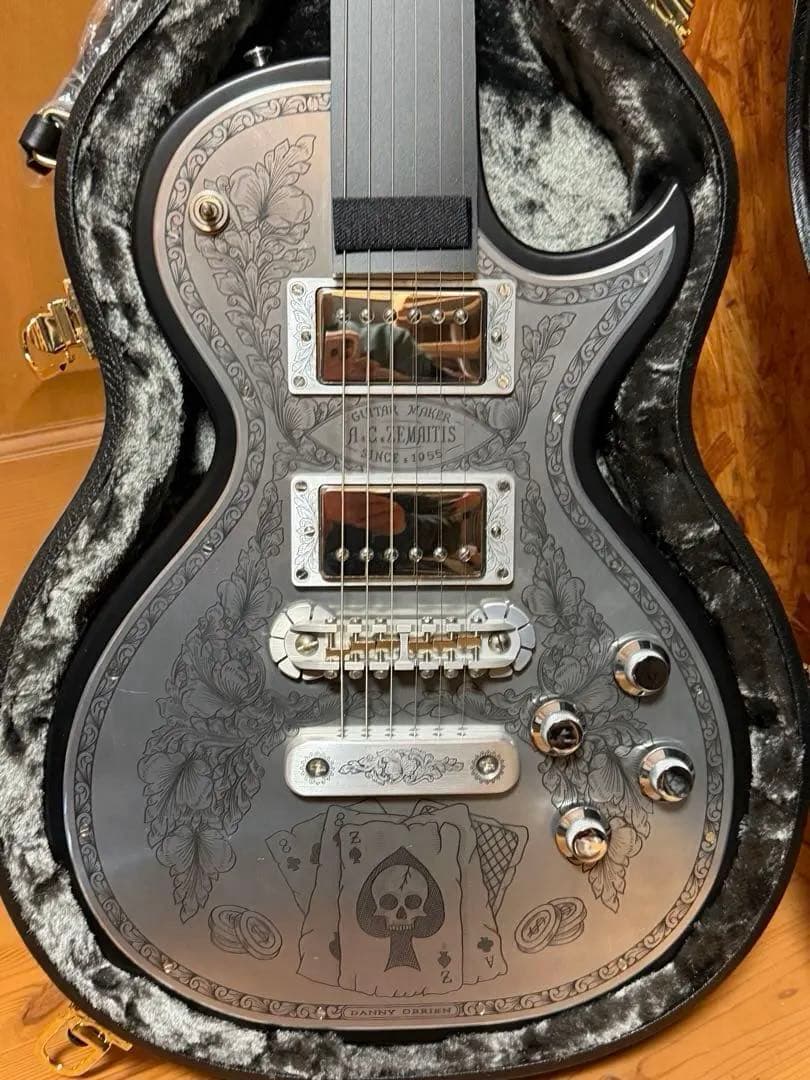 ゼマイティス l Fronts Aces & Eights, Black