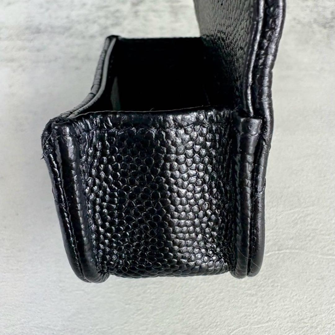 CHANEL マトラッセ　キャビアスキン　AirPods イヤホンケース