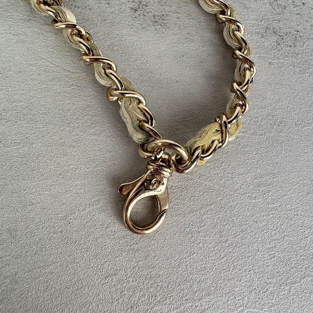 CHANEL マトラッセ　キャビアスキン　AirPods イヤホンケース