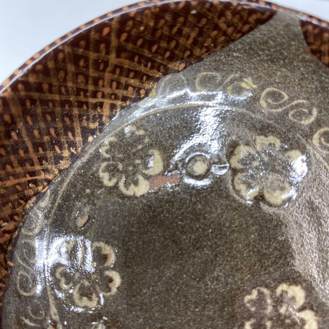 大聖寺伊万里 金襴手 丸紋に花鳥紋 牡丹の図 8寸皿 B351AS-CVe 大聖寺