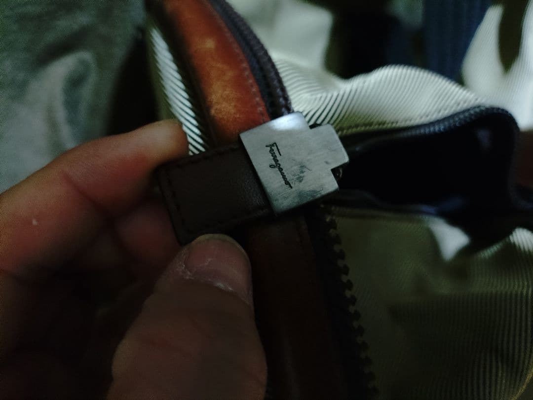 Ferragamo SPORT 展開式ボストンバッグ ナイロン×本革 レア色 - メルカリ