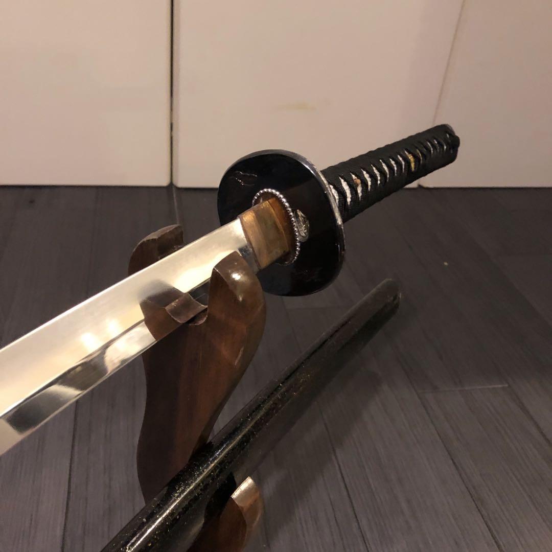 高級模造刀　居合刀　黒拵え　亜合金刀身　優乱刃紋