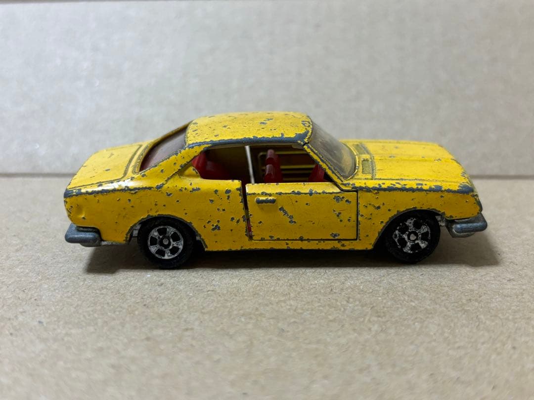 トミカ 1Aホイール コロナ マークII 黄色 黒箱 日本製
