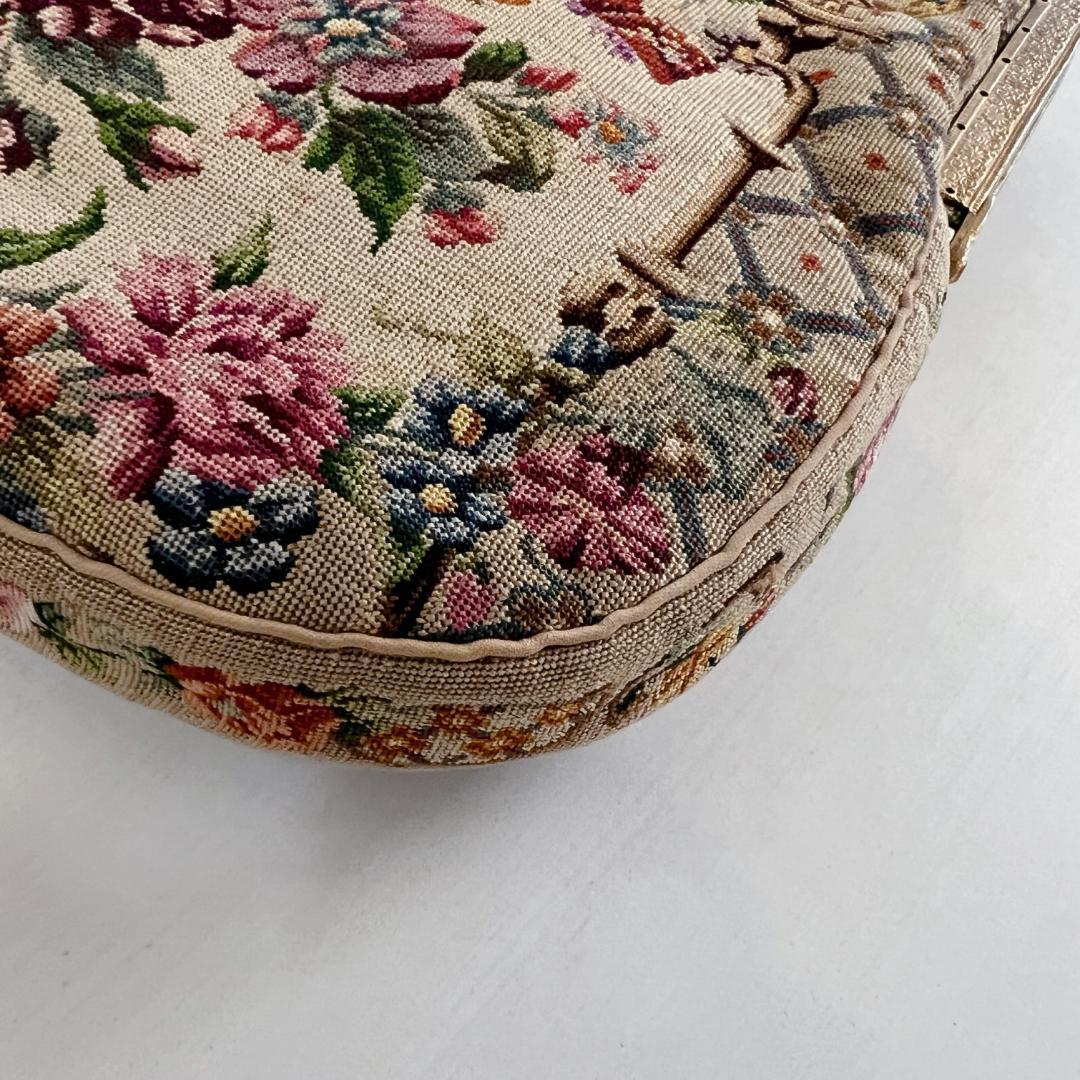 プチポワン刺繍　パーティーバッグ