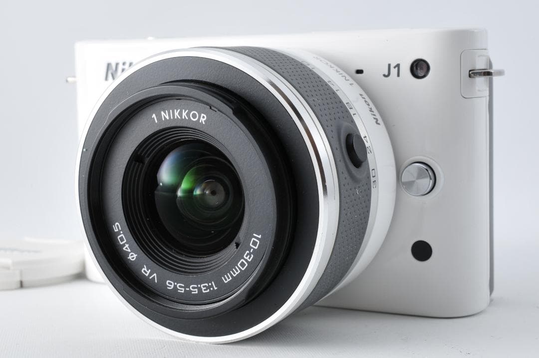 Nikon 1 J1 ホワイト NIKKORレンズ付き 訳あり ミラーレス一眼