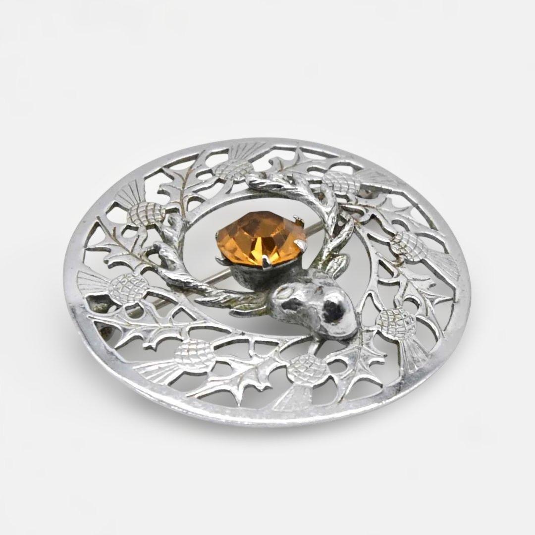 スコットランドのブローチ 鹿、アザミの透かし模様 MIZPAH社 s1702