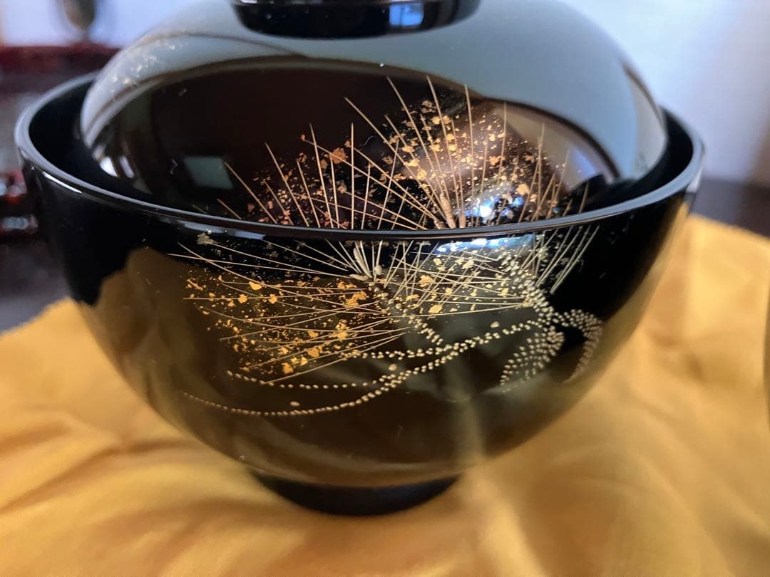 輪島塗　沈金　夫婦吸物椀　夫婦椀　蓋付お椀　お椀　２客　松に松笠