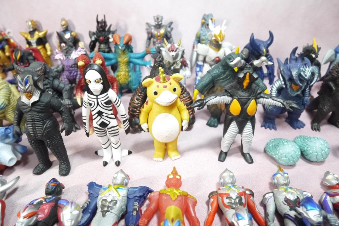 ウルトラヒーローシリーズ500　ウルトラ怪獣シリーズ500　ソフビ　106体