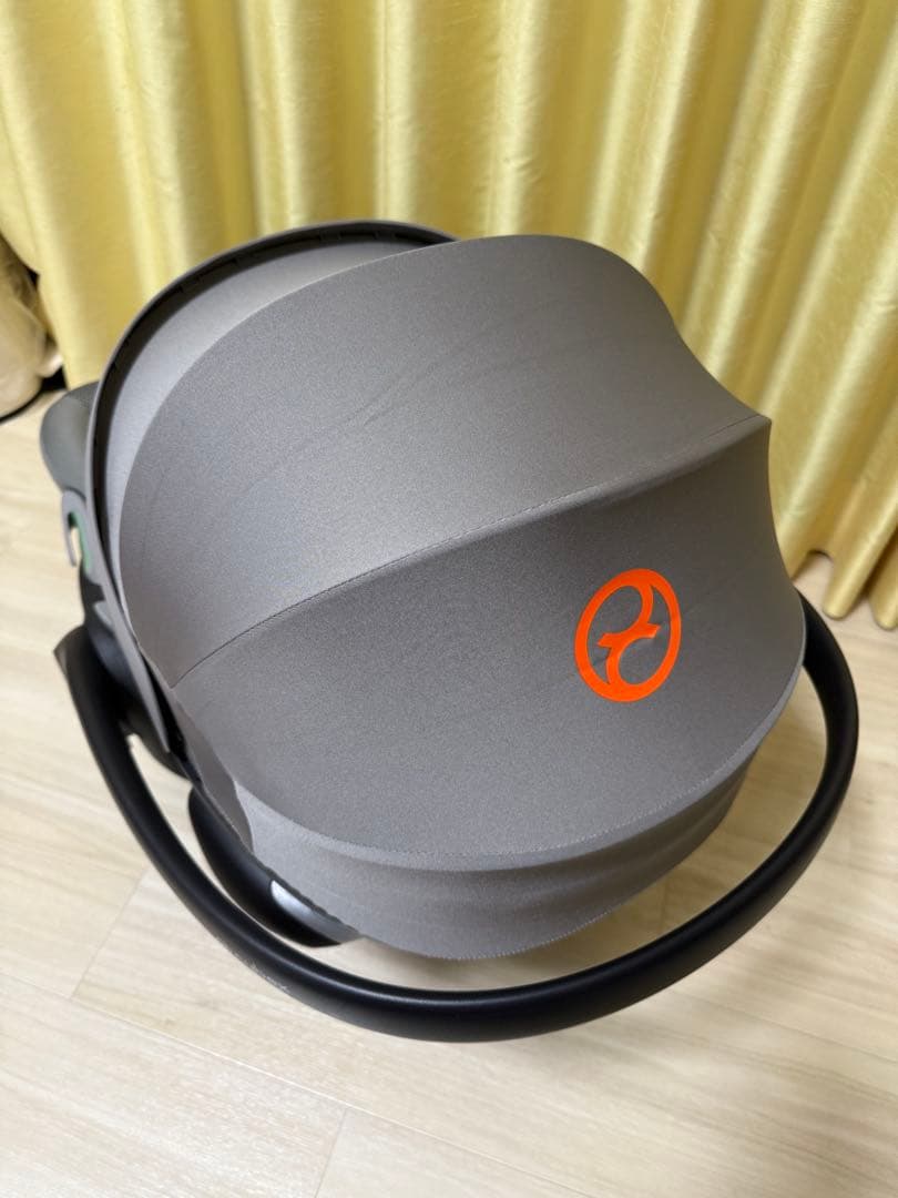 お値下げ中！ほぼ未使用【cybex】サイベックス ・クラウドG i−size