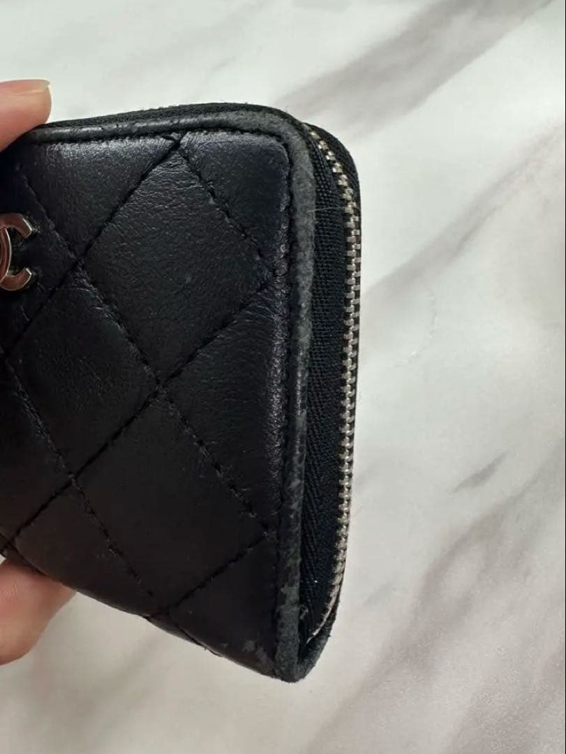 CHANEL ブラック キルティング ケース