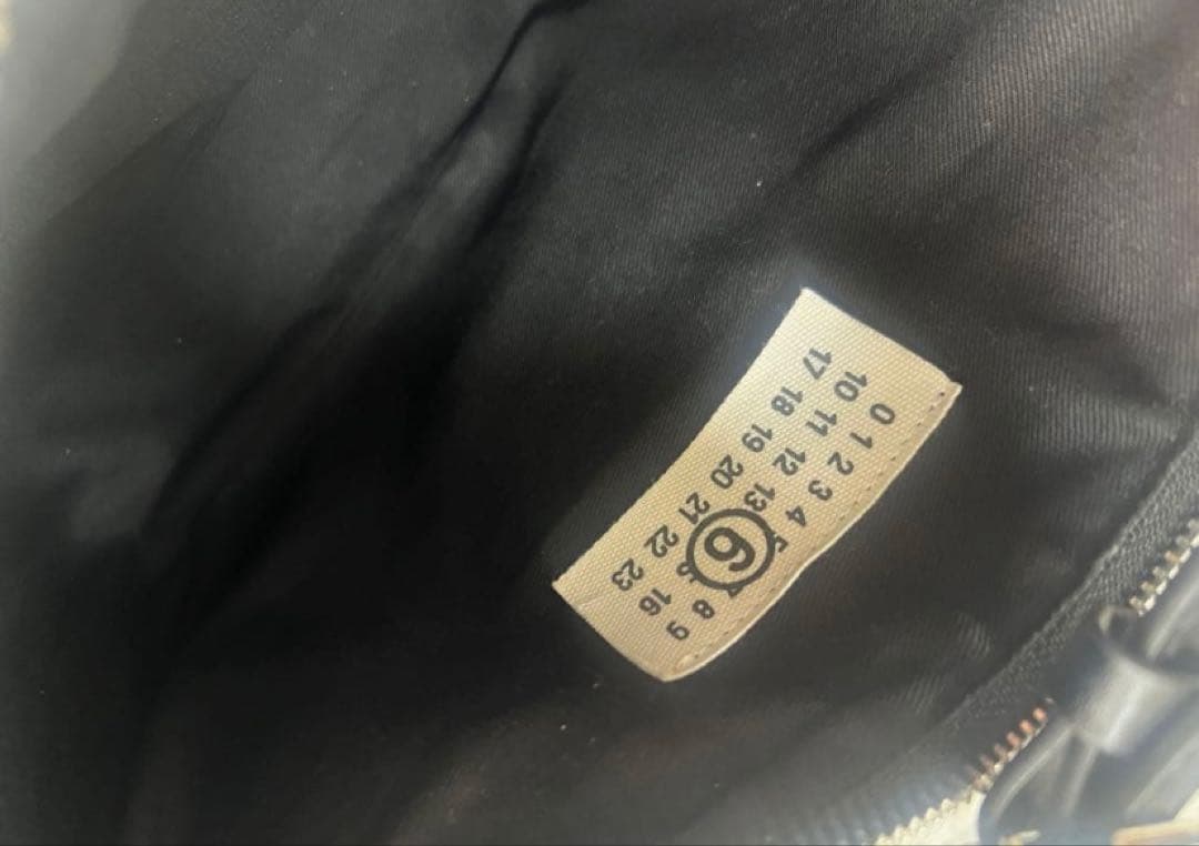 MM6 エムエムシックス メゾンマルジェラ ショルダーバッグ 【2024年秋冬】