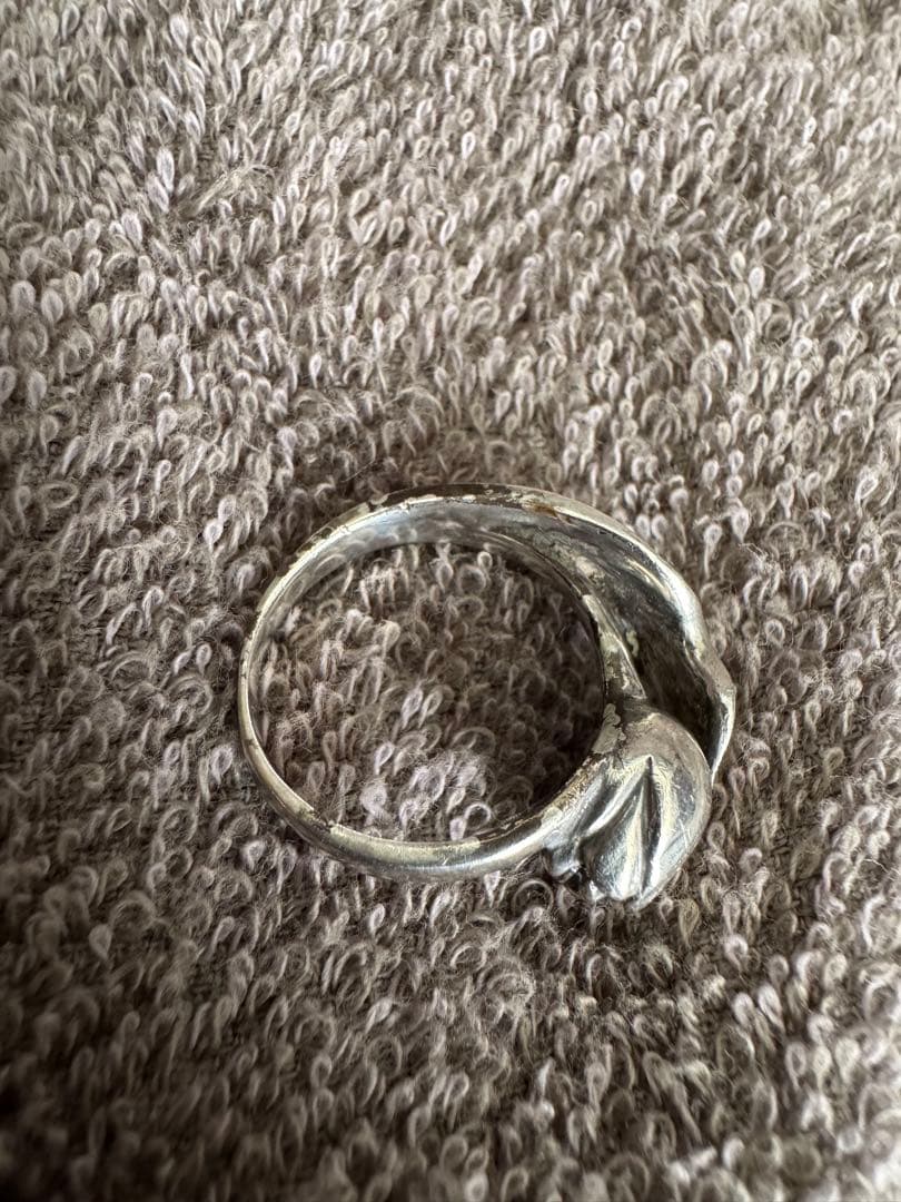 ティファニー チューリップ モチーフ リング