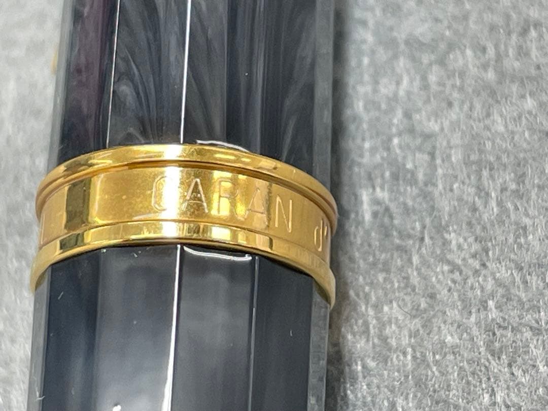 【未使用】カランダッシュ　CARAN d'ACHE　万年筆　M