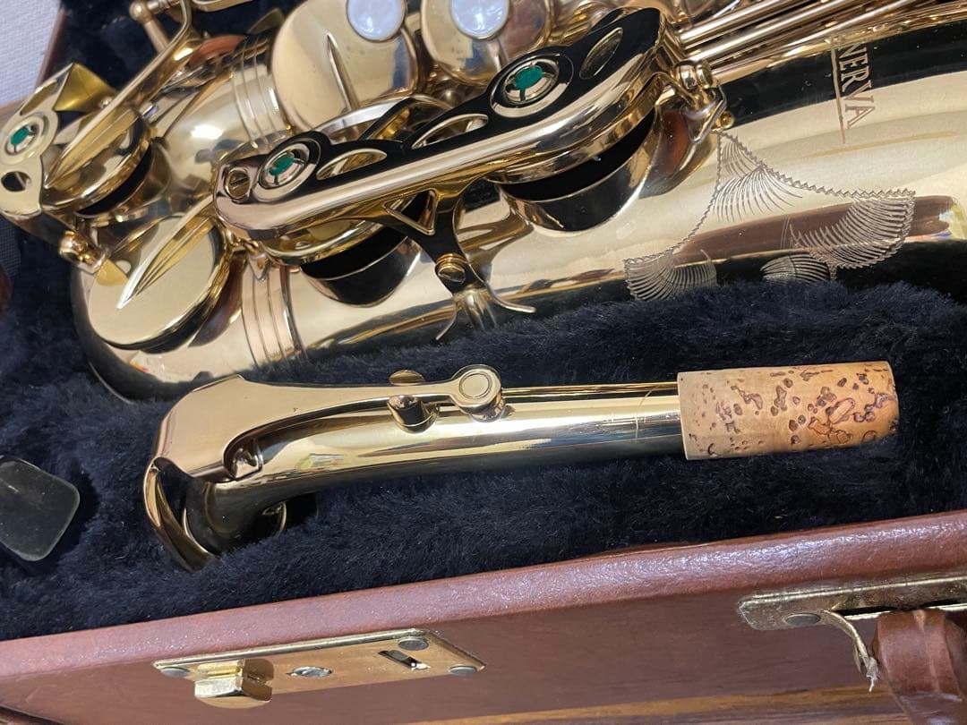 【吹きやすさバッチリ】MINERVA サックス本体