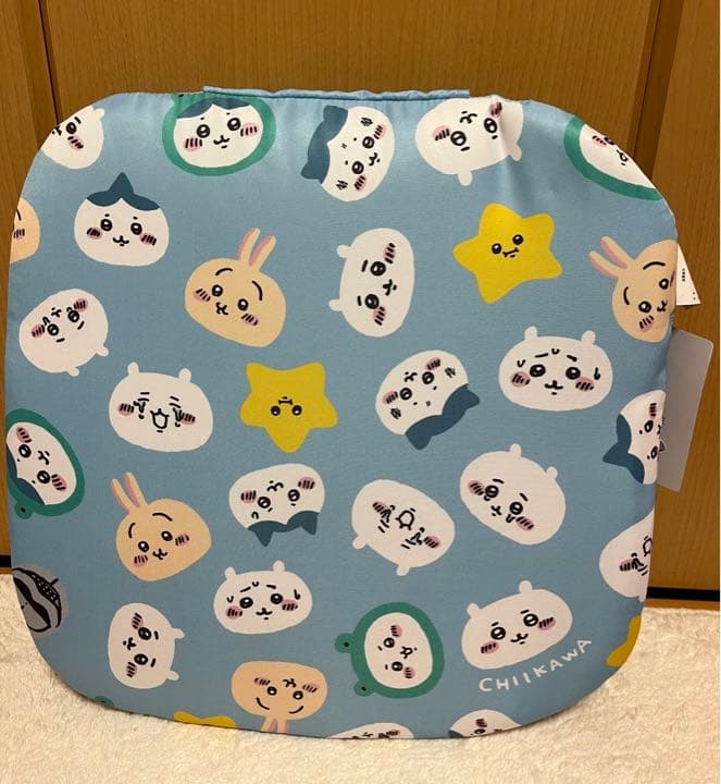 ちいかわ カー用品 6点セット 完売品 ちいかわ シートクッション 足元