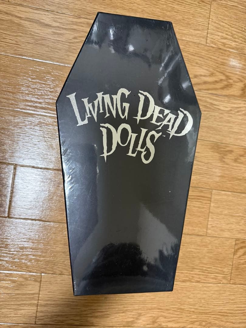 【新品未開封】メズコ リビングデッドドールズ Agrat Bat Mahlat