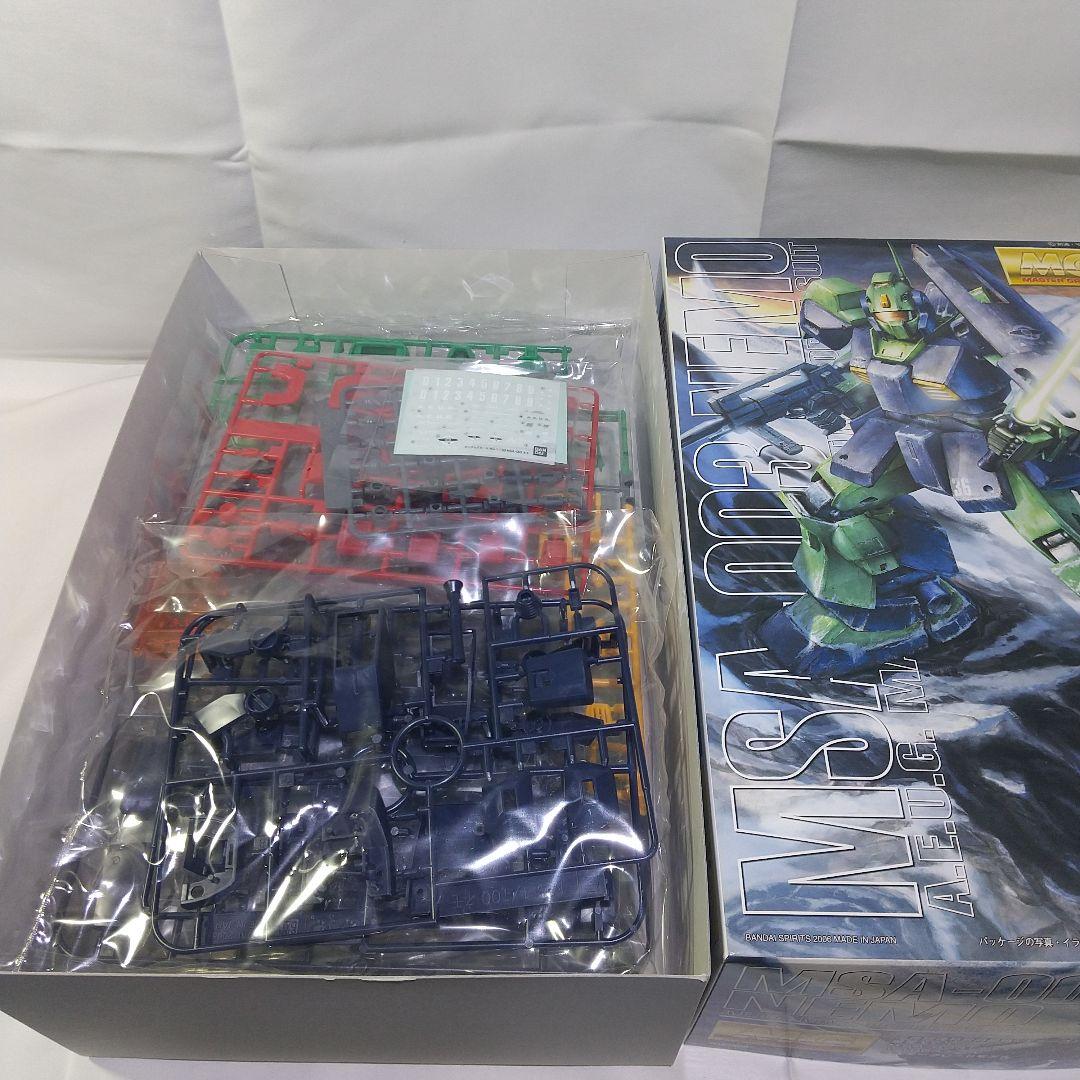 マスターグレード 機動戦士ガンダム プラモデル 1/100 ガンダムチームセット