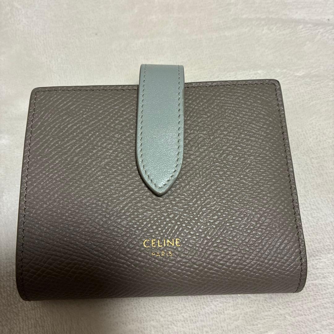 セリーヌ　ストラップウォレット