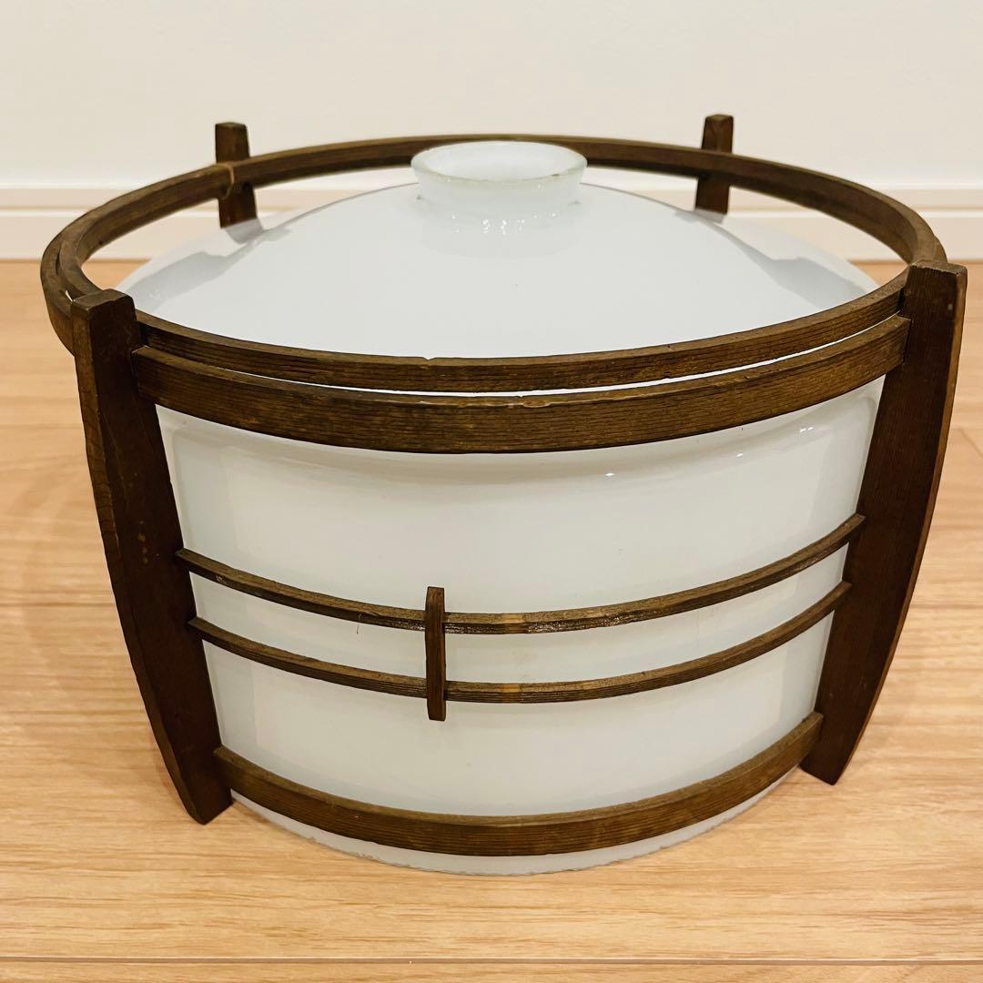 昭和レトロ 中ぶり 乳白ガラス 木枠 天井照明 電傘 電笠 2 - メルカリ