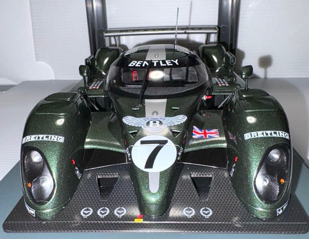 オートアート ベントレー スピード8 1/18 #7 - メルカリ