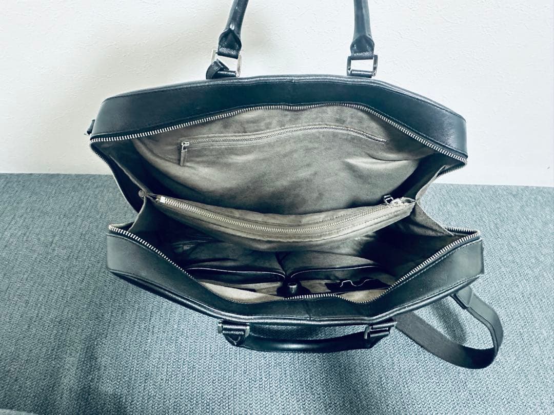 Pelle Morbida 黒 ビジネスバッグ