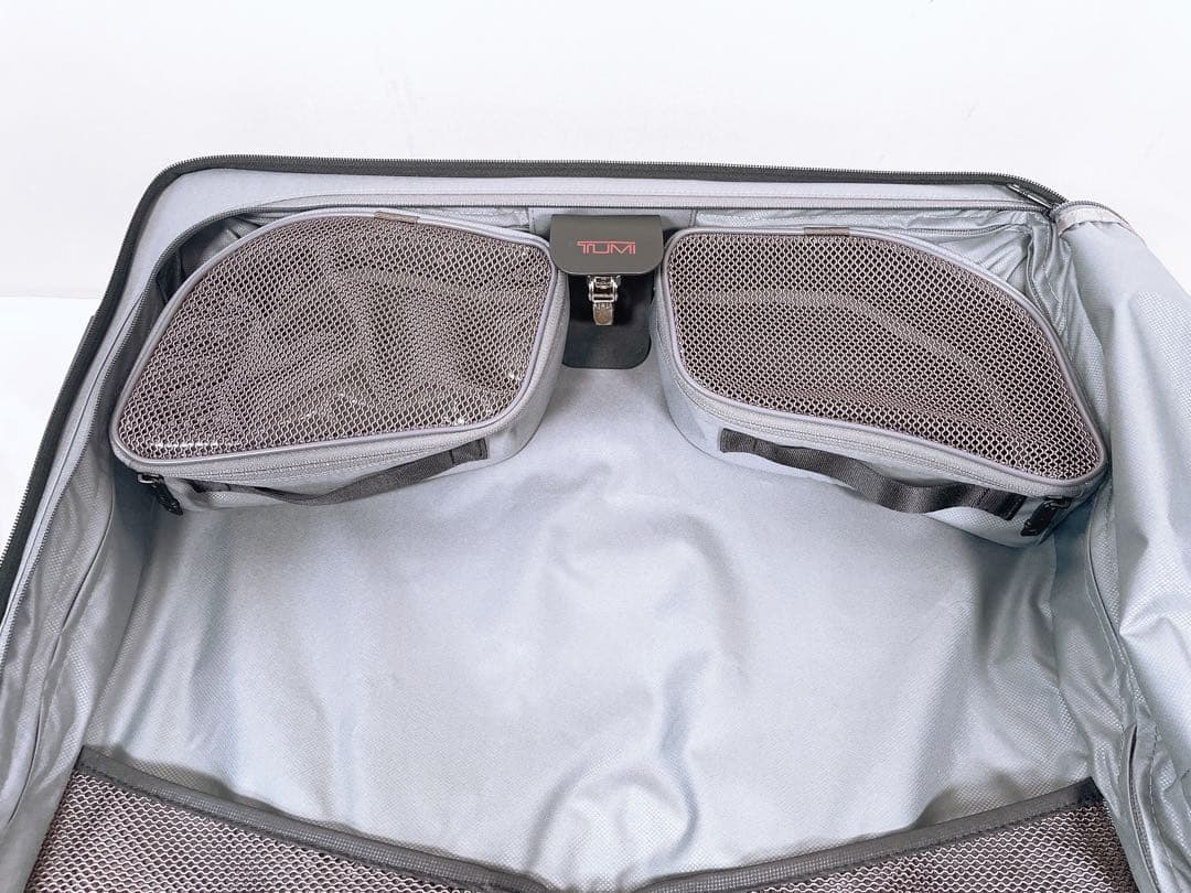 良品】 TUMI トゥミ ガーメントキャリー 4ウィール 22038D2 良品