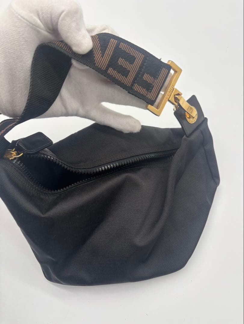 FENDI フェンディショルダーバッグ トートバッグ ナイロンハンドバッグ肩掛け