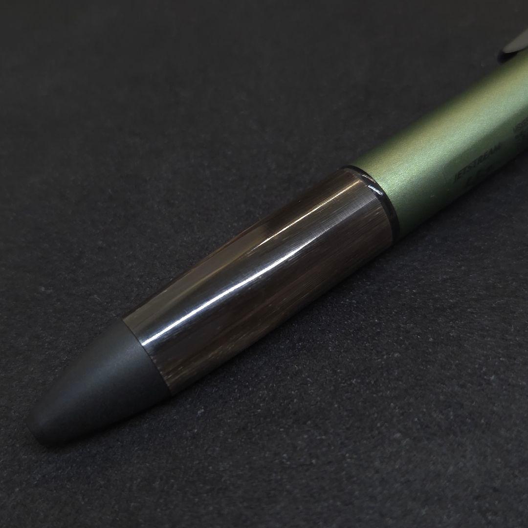 No.152ジェットストリームダークグリーン4&1カスタム水牛の角芯持ち仕様