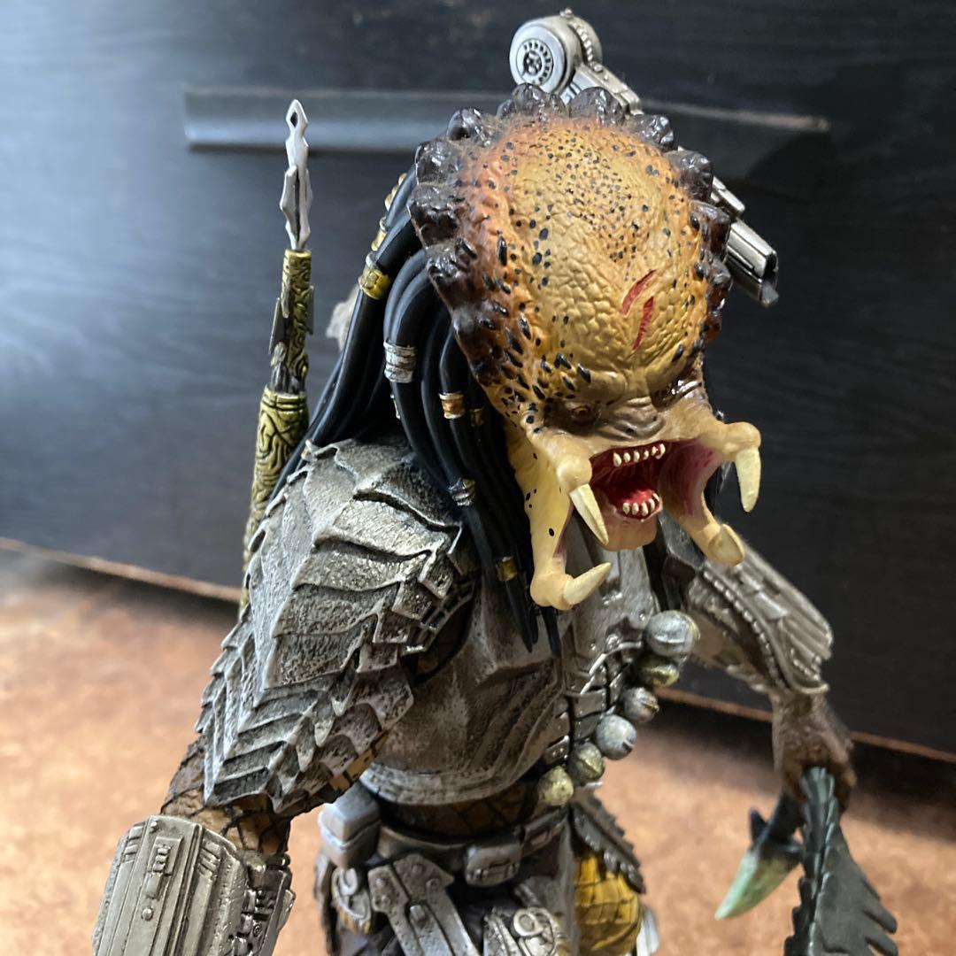 プレデターフィギュア　　スカー・プレデター