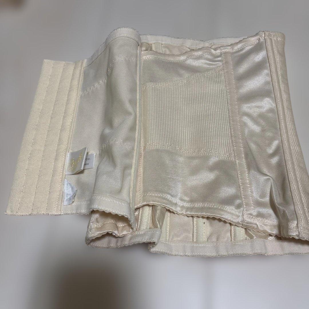 フォーシスアンドカンパニー　ブライダルインナー