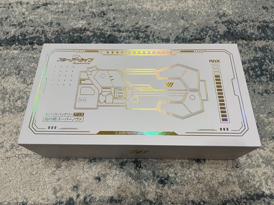 ブルーアーカイブ　充電器 本日11/22(水)15時より「ブルーアーカイブ」ワイヤレス充電器＆描き