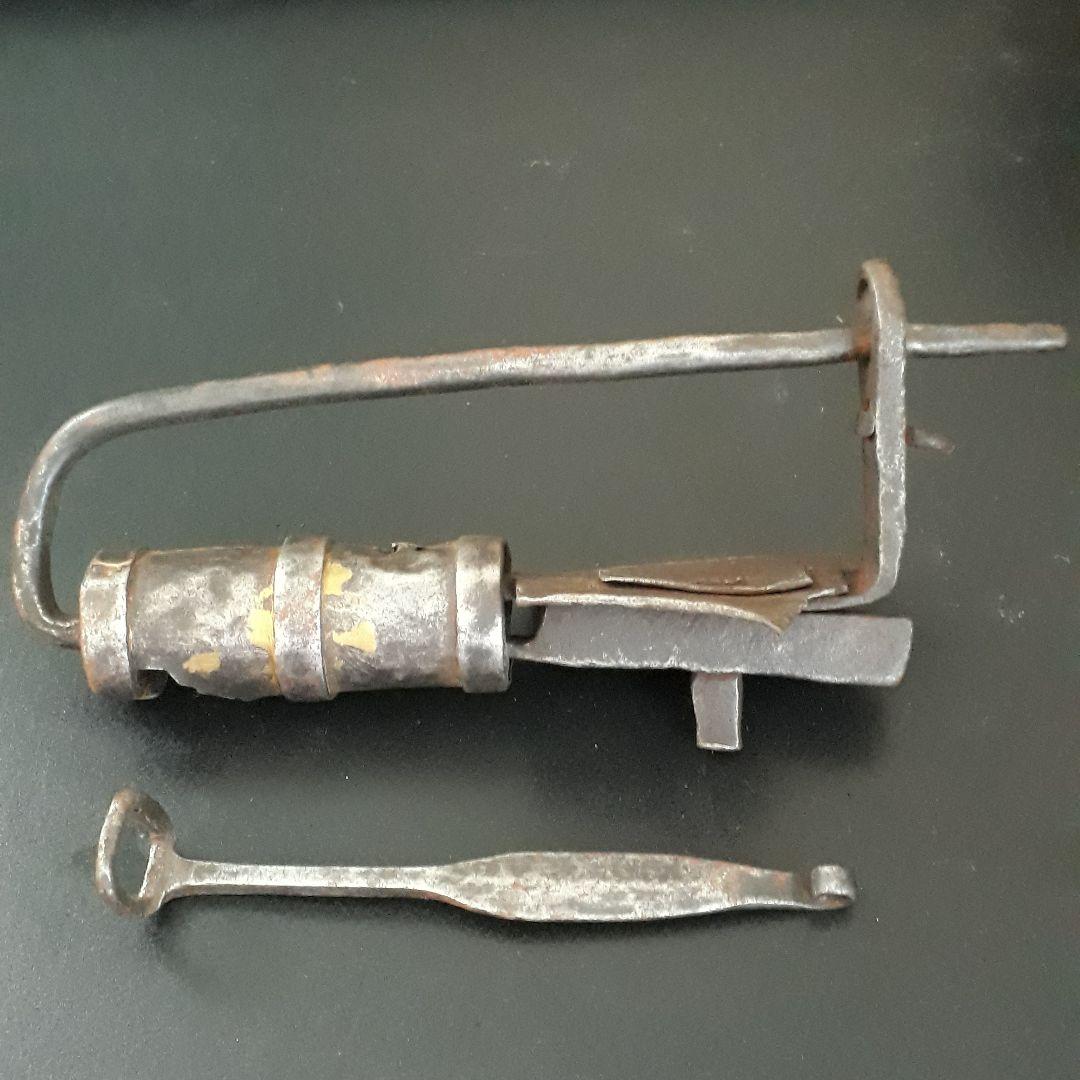 アンティーク錠前ネパール製 アンティーク アンティック 南京錠 鍵 開け方が分からない？ ネパール