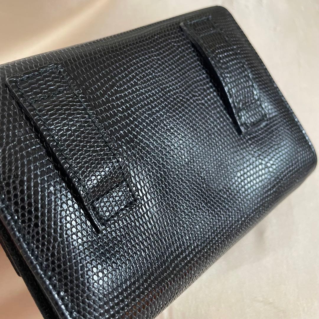 フェラガモ　ヴァラ　ミニバッグ　チェーン付き