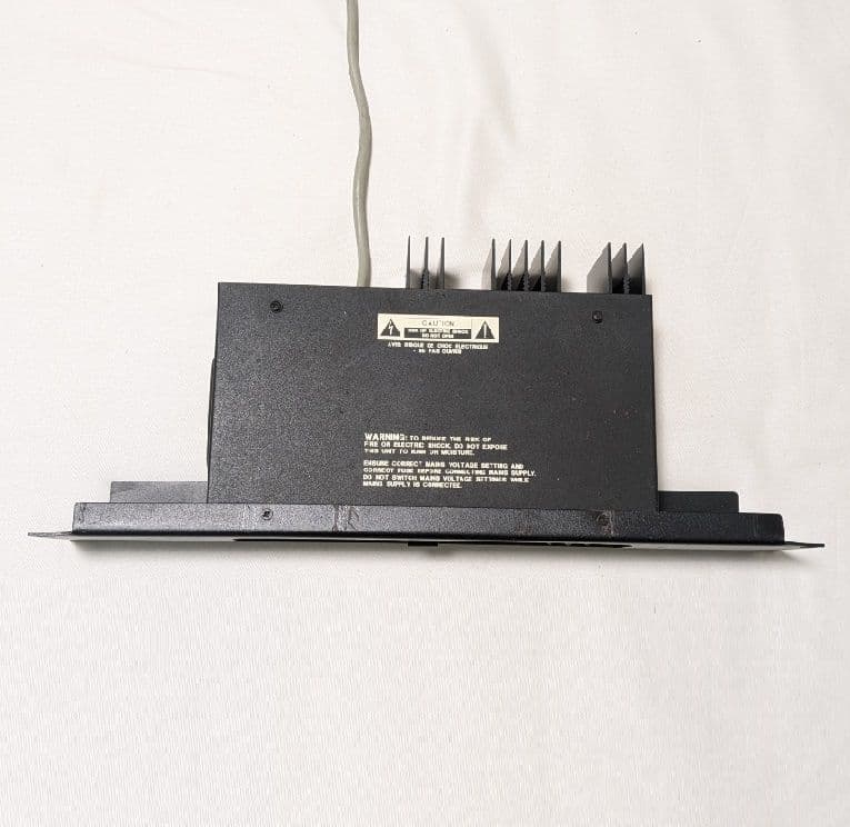 パワーサプライ　Soundcraft CPS150 (ラックマウントパネル付き)