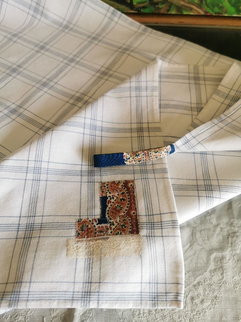 アンティーク インディゴ西洋花更紗アップリケ＆レース装飾付 ブルー