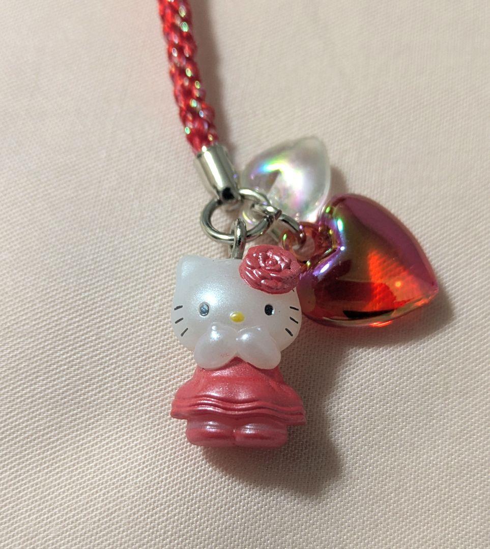 ハローキティ　ハート根付け