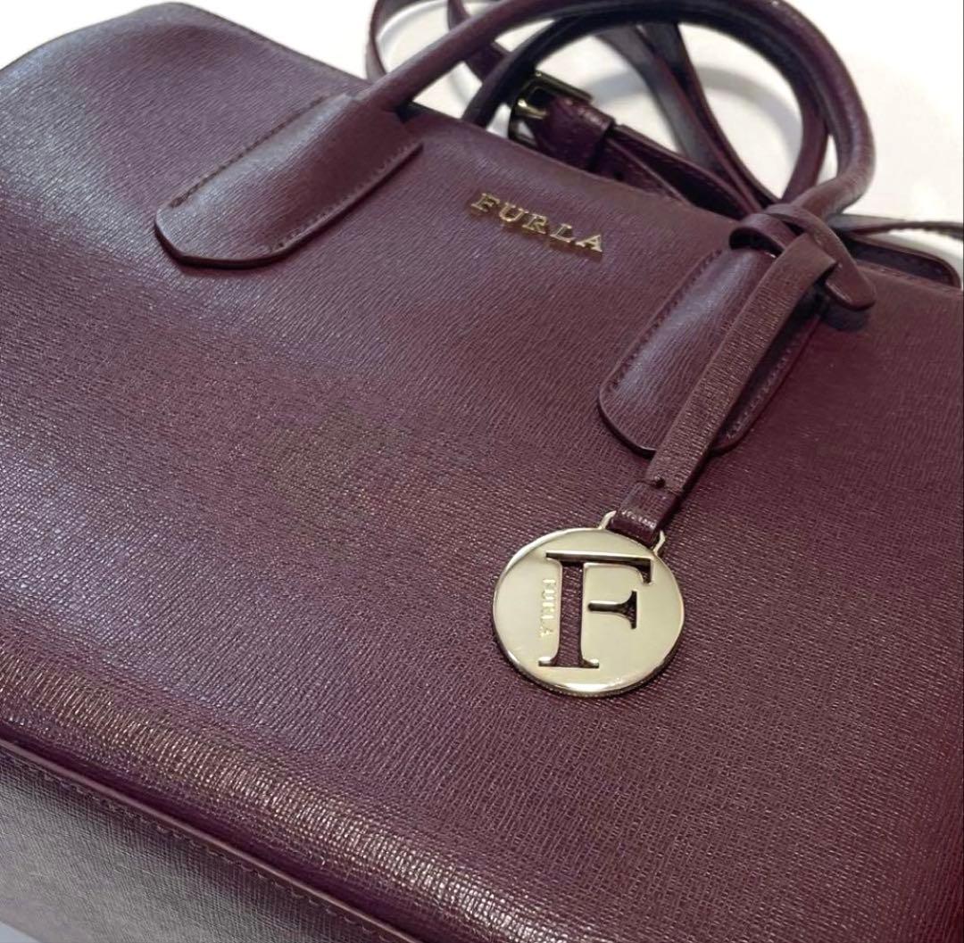【超美品】フルラ　FURLA ハンドバッグ バーガンディー ショルダーバック