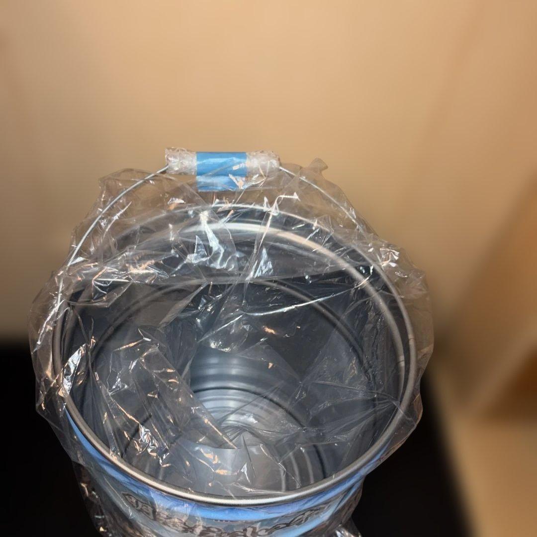 座れる鬼滅の刃缶＆B3タペストリーセット