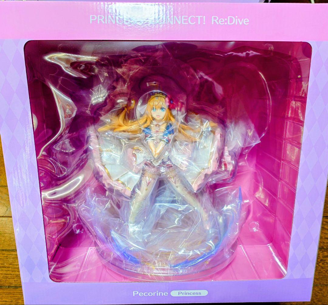 プリコネ　ペコリーヌ（プリンセス）1/7スケールフィギュア　特典台座付き