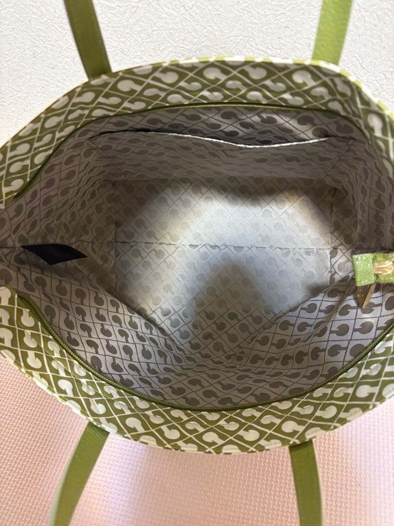 ゲラルディーニ☆ソフティ☆トートバッグ☆軽いハンドバッグ☆GHERARDINI