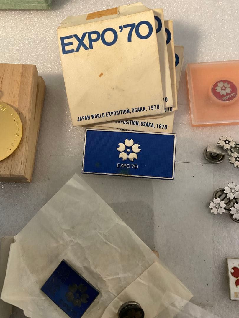 昭和レトロ EXPO'70 大阪万博 バッジ 海外パビリオン他（38点